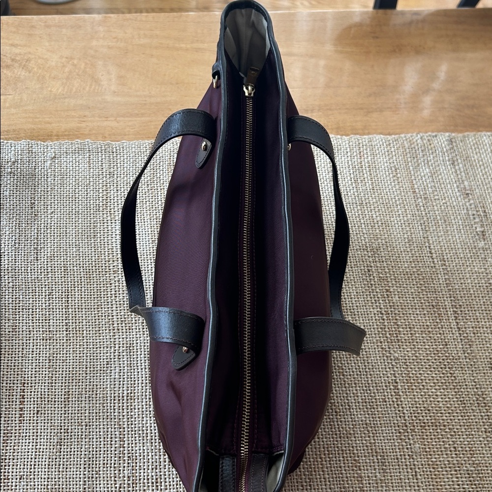 Ralph Lauren Bordeaux Red Nylon w/Tan Cotton Lining Zip Top Medium Shoulder Bag. - Picture 8 of 8